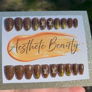 Brown & Gold Glitter Press-On Nails with Accent Logo